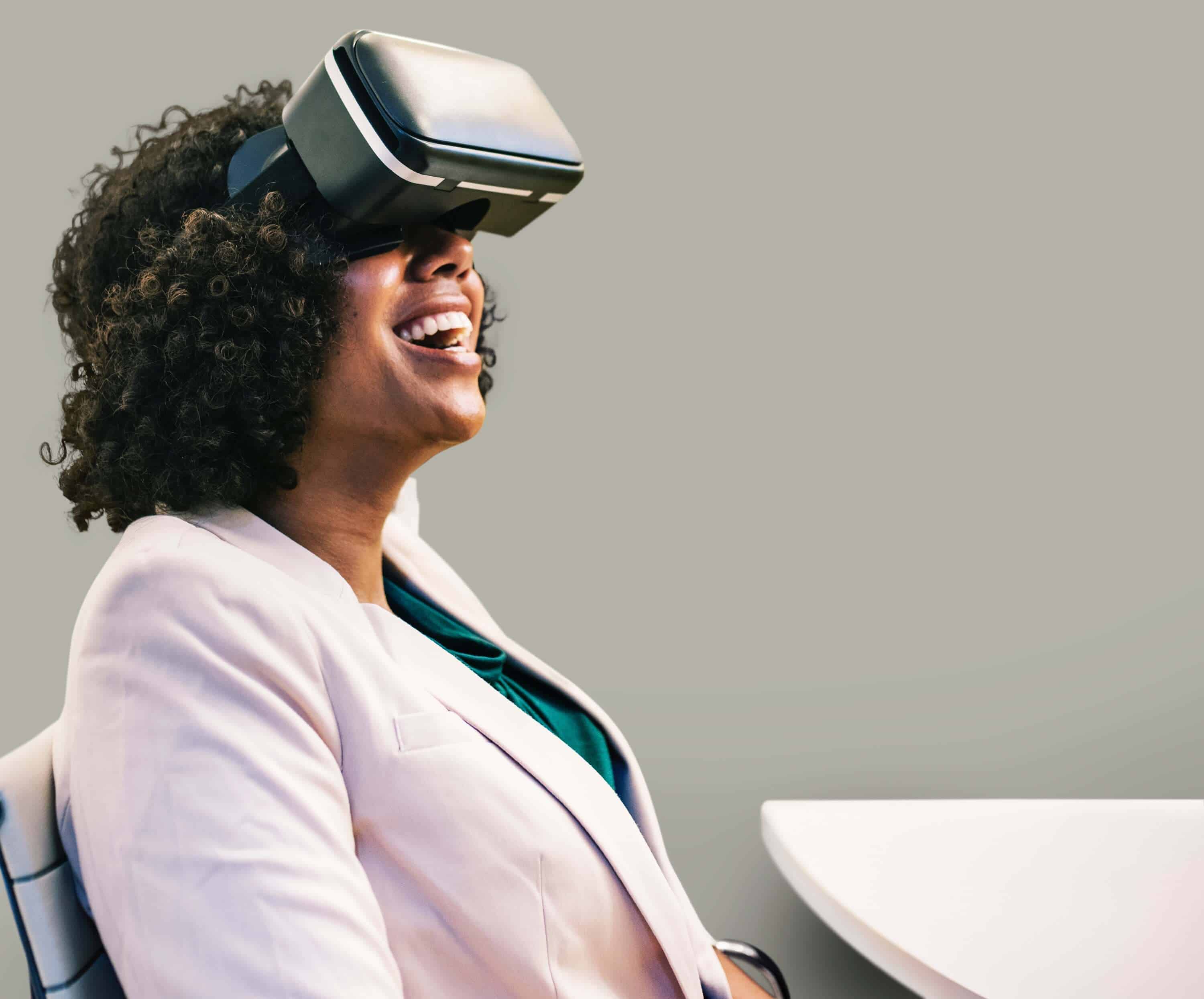 women with virtual reality machine